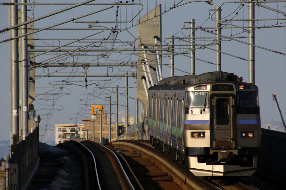 JR北海道　キハ201 札沼線(学園都市線) 新川駅